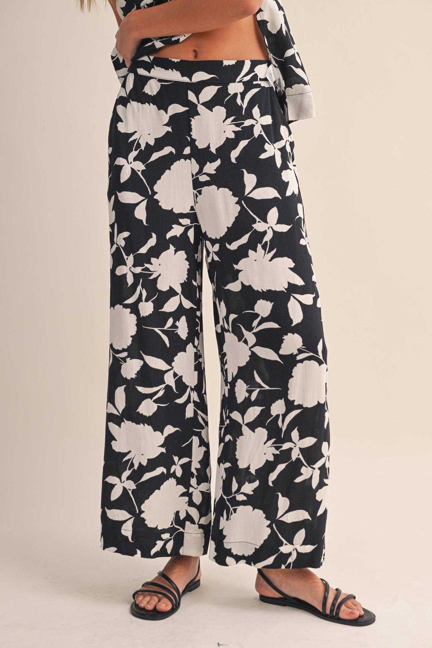 Chelseas Floral Pants