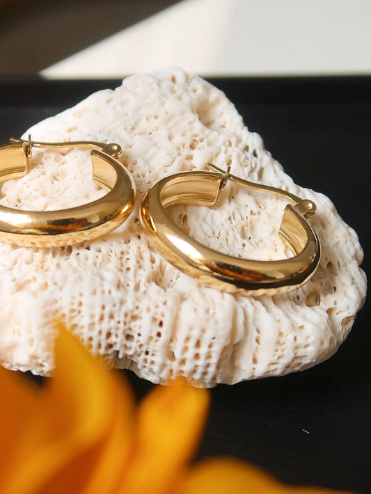 Constance Classic Hoop Earring