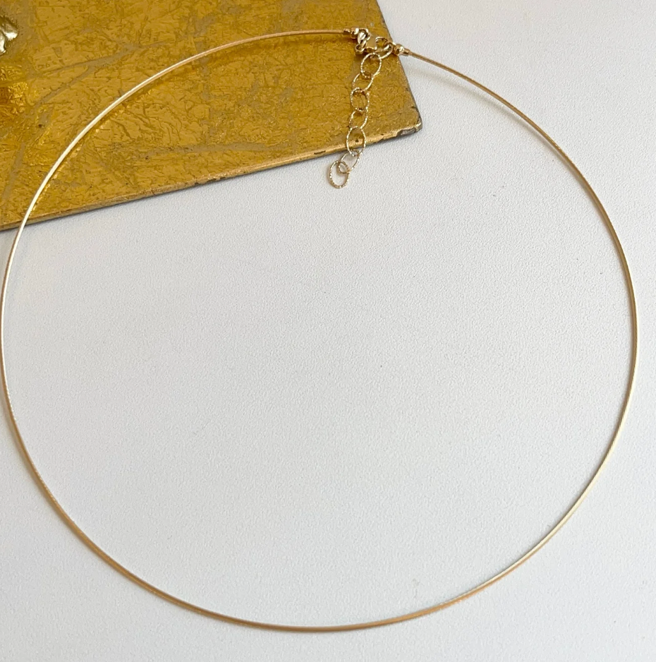 Minimalist Wire Choker Necklace