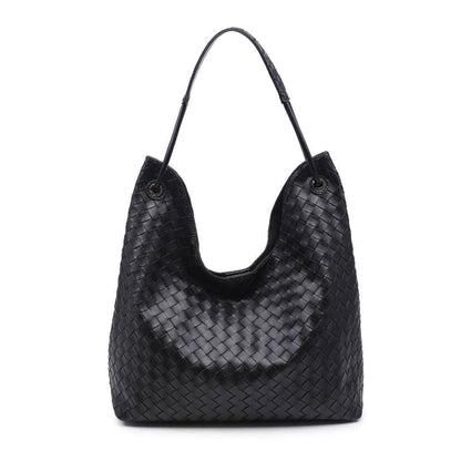 Ezia Hobo
