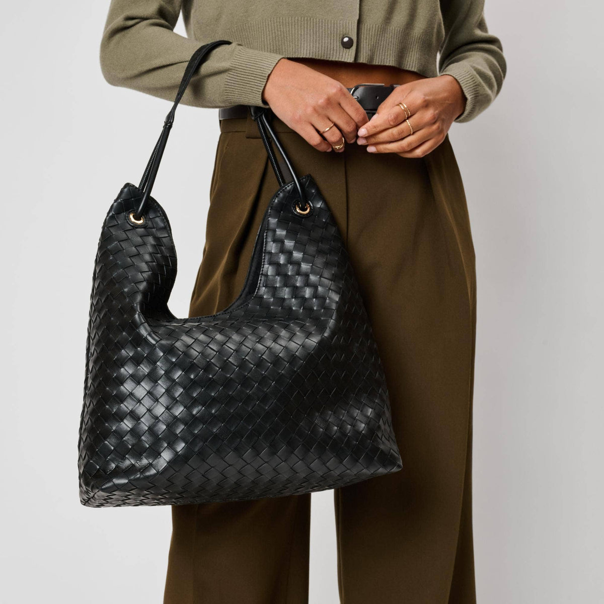 Ezia Hobo