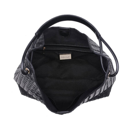 Ezia Hobo
