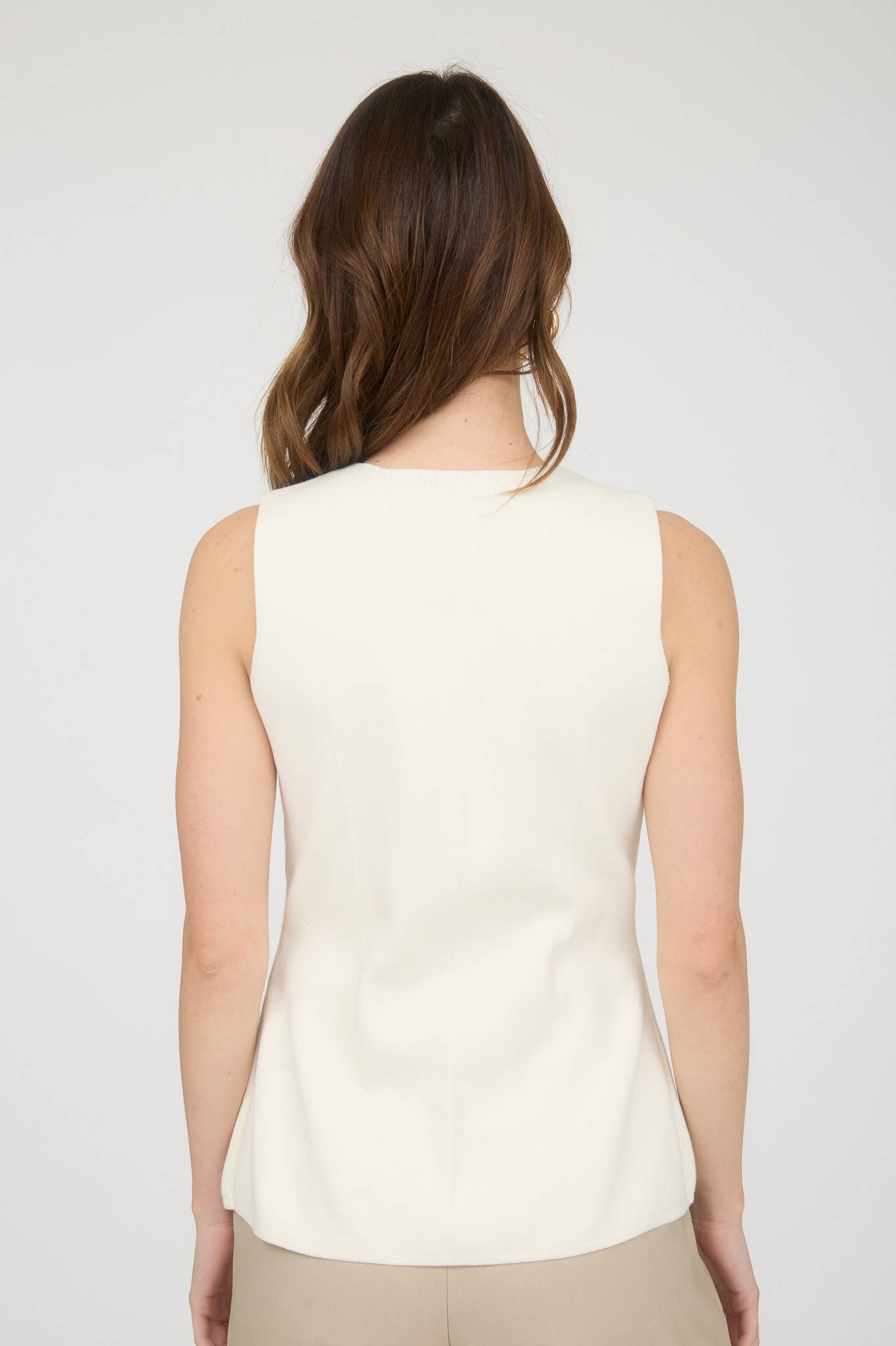 Round Neck Knit Ivory Vest