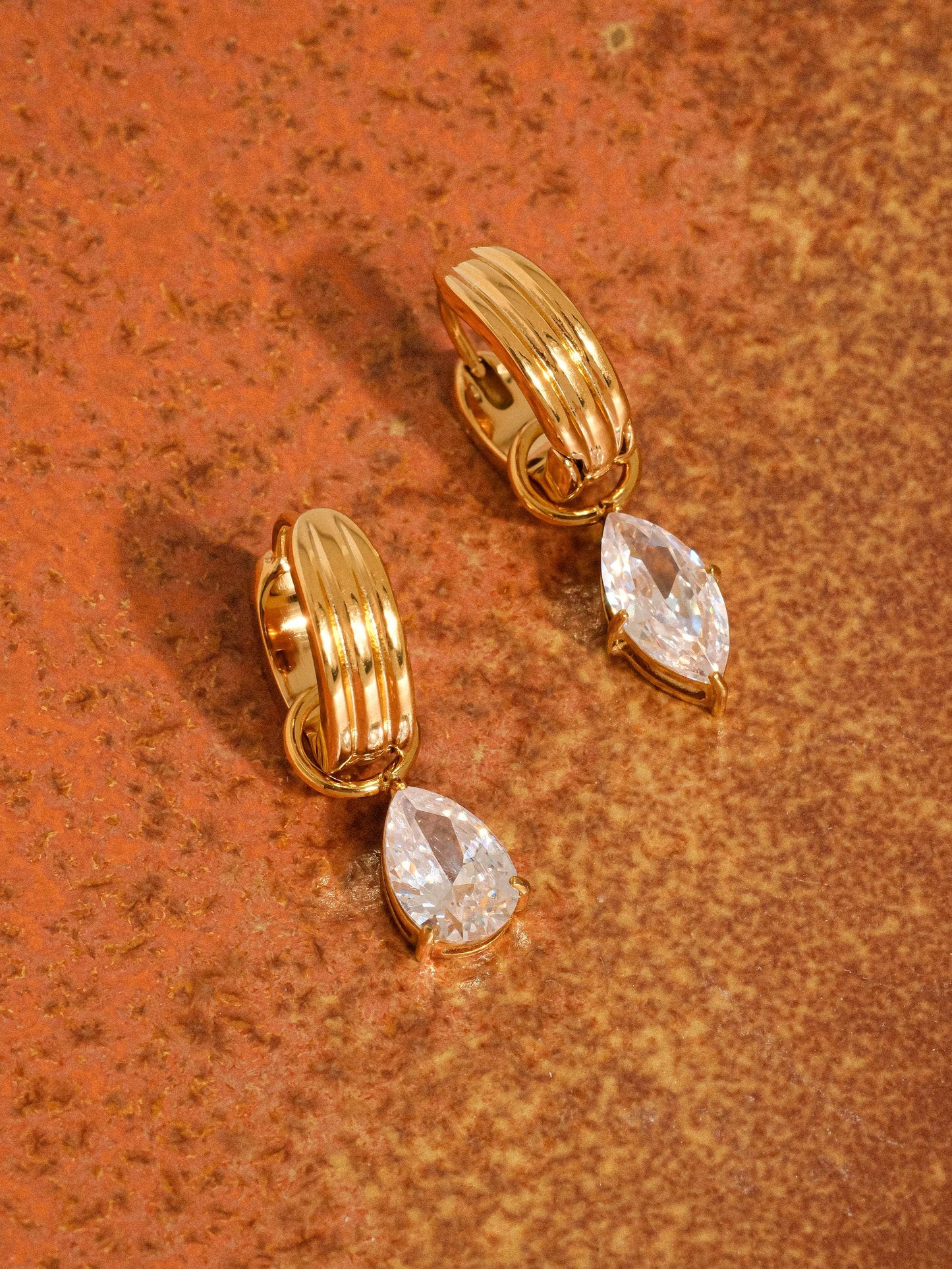 Saffron Teardrop Mismatch Earrings
