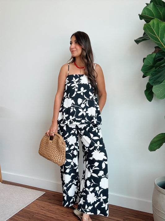 Chelseas Floral Flounce Top