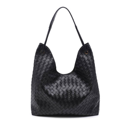 Ezia Hobo