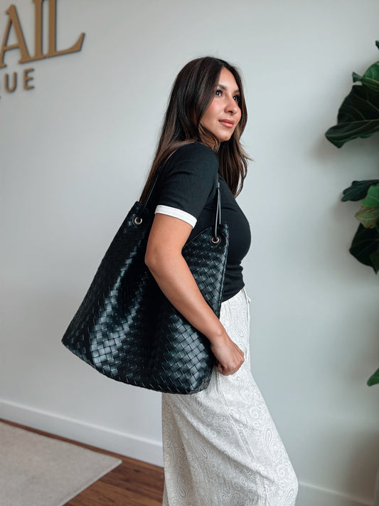 Ezia Hobo