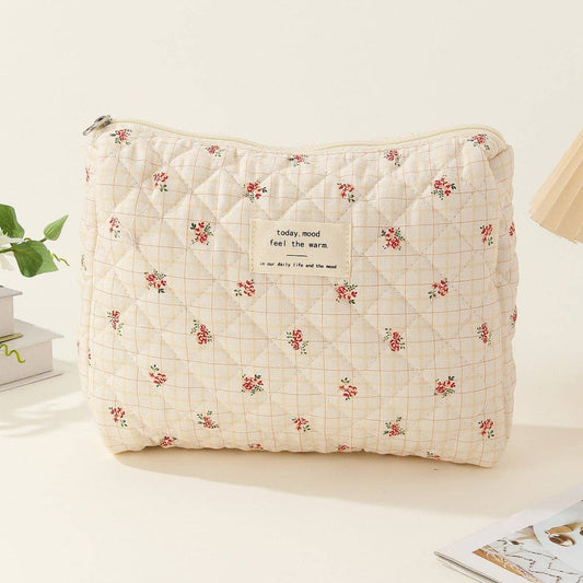 Midi Floral Print Quilted Cosmetic Bag