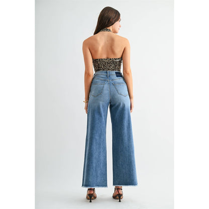 Raw Edge Ankle Jeans
