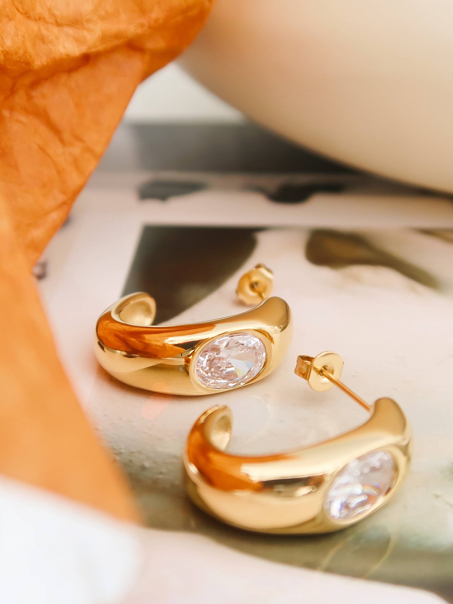 Aliénor Hoop Earring