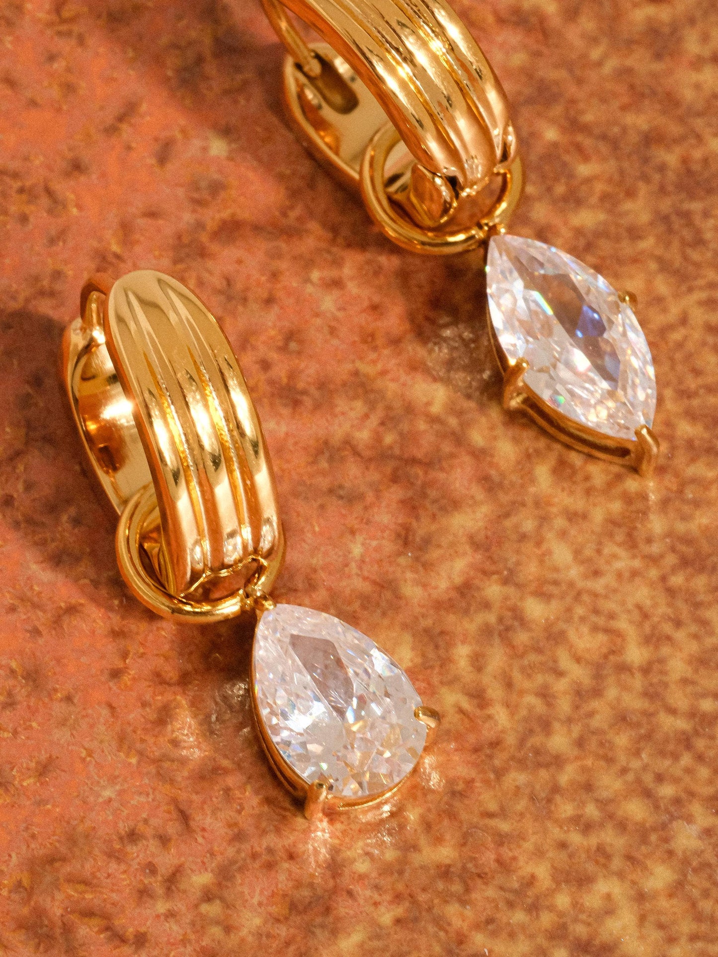 Saffron Teardrop Mismatch Earrings