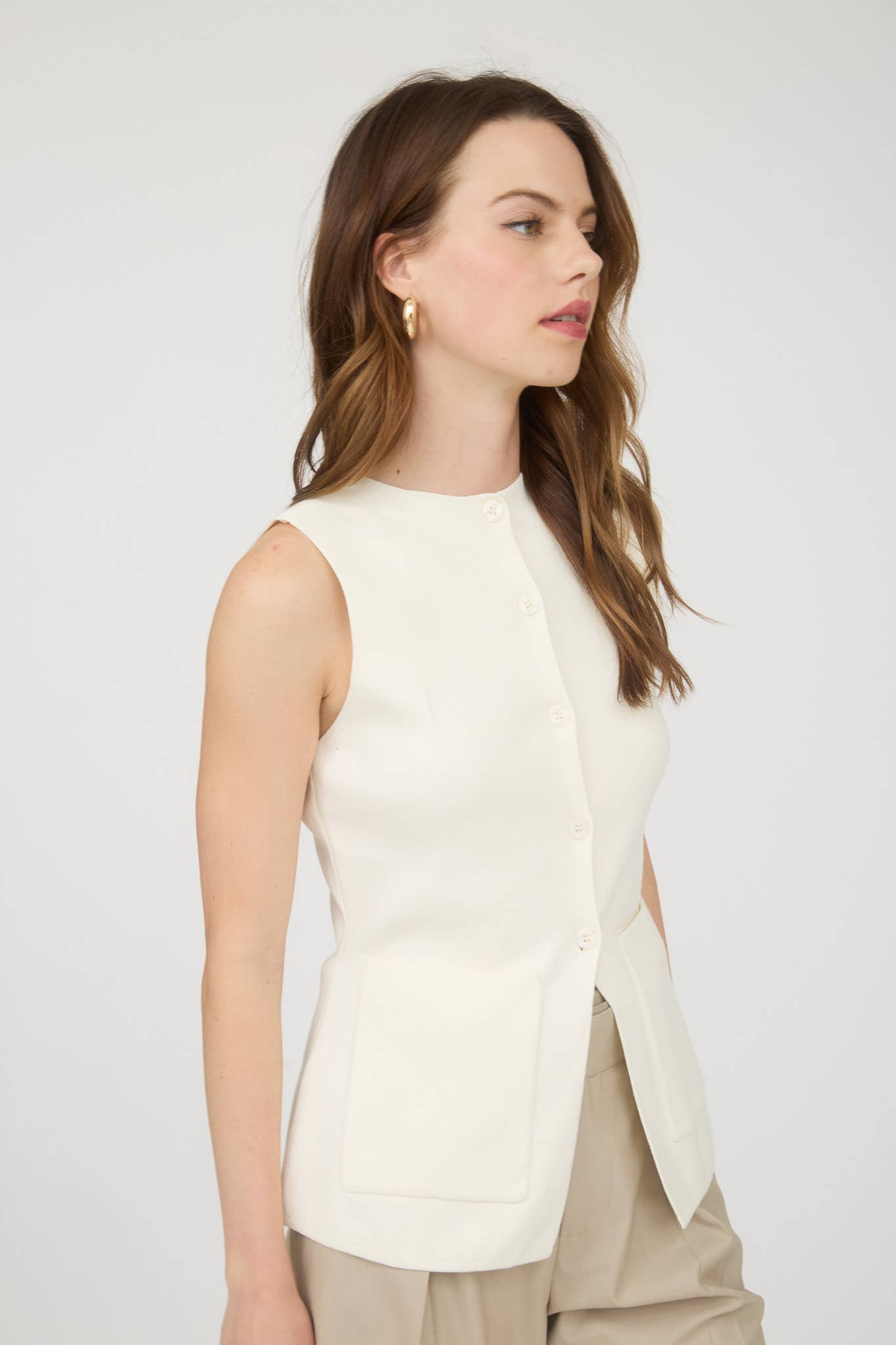 Round Neck Knit Ivory Vest